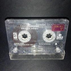 Kaset Sezen Aksu düş bahçeleri. Kartoneti yok. Orijinal sorunsuz çalışıyor.