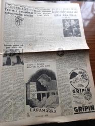 Cumhuriyet Gazetesi - 25 Aralık 1952 - Eski Anayasa Metni Dün Kabul Olundu - Türkiye Yugoslavya İşbirliği Gelişiyor - Amerikan Başkanı Truman'ın Son Noel Mesajı - Yeni Amerikan Başkanı Eisenhover'in Kore Sulh Planı - Beyoğlu Devrim Ocağı Dün Törenle Açıldı fotoğraf - Malatya Hadisesi İle İlgili Yeni Tevkifler - İki Büyük Doğucu Bugün Malatya'ya gönderiliyor -İstanbul Polisinde Yapılan Yenilikler - Emniyet Müdürü Ahmet Tekelioğlu yazarımızda görüşürken fotoğraf - Bedri Rahmi Eyüboğlu Sanat Bahisleri - Hitler İntihar Kararını Ne Zaman Vermişti - Kodak Fotoğraf Makinesi - Çamlıca Kız Lisesi Şampiyon Oldu - Taksim Sineması - Geliri Atatürk Heykeline Harcanacak Atatürk Kupası - İngiliz Edebiyatının Kör Dahisi John Milton - Gripin - Çapamarka - Titanik Vapurunun İkinci Kaptanı Yeni Öldü - Günün Resimleri - AGA Radyo - Hamiyet Yüceses Perihan Altındağ Sözeri  Sabite Tur Gülerman  Zeki Müren plakları sahibinin sesinde - Alaaddin'in lambası filmi Kemal film tamamen renkli - Tokat çoban sucuğu