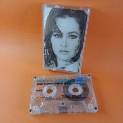 Hülya Avşar / Dost musun Düşman mısın? - Kaset