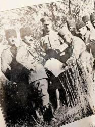 Enver Paşa  Galiçya Cephesi  Harp Mecmuası  Yıl : 1. Sayı : 12 Ağustos 1916 Cepheden Pek çok fotoğraf ve Enver Paşa Fotoğraflı.