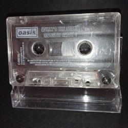 Kaset Oasis what's the story morning glory. Orijinal. 1995 İngiltere baskı. kartoneti yok. kaset baştan sona dinlendi sorunsuz çalışıyor