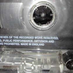 Kaset Oasis what's the story morning glory. Orijinal. 1995 İngiltere baskı. kartoneti yok. kaset baştan sona dinlendi sorunsuz çalışıyor