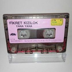 Kaset Fikret Kızılok yana yana. Orijinal. ADA 1989 Kağıt Baskı. kartoneti yok. kaset baştan sona dinlendi sorunsuz çalışıyor
