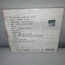 Cd Grup 100 Derece 100 °C, dolap beygiri albümü, ambalajında, sıfır koleksiyonluk NADİR. Feat Hayko Cepkin, Ceylan Ertem, Evrim Özşuca