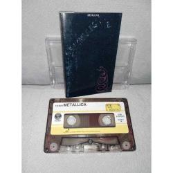 Kaset Metallica black albümü. orijinal 1991 dönem Kağıt Baskı. Baştan sona kusursuz. Koleksiyonluk