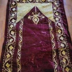 SIRMA İŞÇİLİKLİ ŞAHANE SECCADE. KOLEKSİYONLUK.
