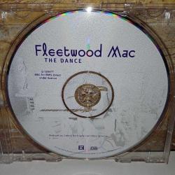 Cd fleetwood mac the dance albümü. Orijinal, 1991 Amerikan baskı. Kartoneti yok. Disk 10 üzerinden 9.5 Sorunsuz çalışıyor. Cd kabı içerisinde gönderim yapılacaktır.