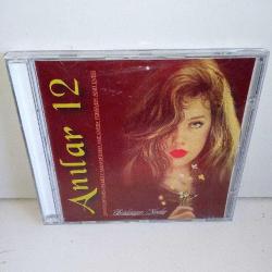 Cd Anılar 12 unutulmayan slowlar. 1993 Raks. Orijinal. Dinlemeyi etkilemeyen çizikler var. Sorunsuz çalışıyor.
