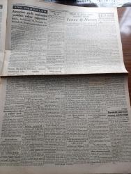 Cumhuriyet Gazetesi - 18 İkincikanun (Ocak) 1940 - mükemmel bir ittifak örneği yazan Yunus Nadi Başmakale - felaketse'de mıntıkaya yapılacak yardım - başvekilimiz Refik Saydam'ın beyanatı - Refik İnce Fuad Umay Ziya Gevher Etili Fuad Ağralı fotoğraf - Finlerin yeni zaferi Sovyet Kıtaları Ladoga Cephesinde ricat ediyor - İsveç başvekili Hansson'un mühim bir Nutku - Almanlar garp cephesine yeniden asker yığıyorlar - yeni yapılan denizaltı gemilerimizden biri seyir halinde fotoğraf - Garp cephesindeki İngiliz askerleri istirahat halinde fotoğraf - tarihten yapraklar yazan Kadircan Kaflı - kurbanlık koyun fiyatları yükseliyor - Ford davası neticeleniyor - Hristiyan cephesi teşkilatı - hurmalar altında Cemile filmi Lale sinemasında - Hacı Resul filmi bu akşam Sakarya sinemasında - Erzincan büyük felaketi zelzele filmi Beyoğlu İpek Saray Sakarya  İstanbulda milli ve Alemdar sinemalarında - faşist Partisi sekreteri Ettore Mutinin bir tamimi - Ankara muhteliti bayramda İstanbul'da