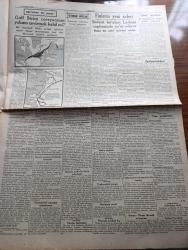 Cumhuriyet Gazetesi - 18 İkincikanun (Ocak) 1940 - mükemmel bir ittifak örneği yazan Yunus Nadi Başmakale - felaketse'de mıntıkaya yapılacak yardım - başvekilimiz Refik Saydam'ın beyanatı - Refik İnce Fuad Umay Ziya Gevher Etili Fuad Ağralı fotoğraf - Finlerin yeni zaferi Sovyet Kıtaları Ladoga Cephesinde ricat ediyor - İsveç başvekili Hansson'un mühim bir Nutku - Almanlar garp cephesine yeniden asker yığıyorlar - yeni yapılan denizaltı gemilerimizden biri seyir halinde fotoğraf - Garp cephesindeki İngiliz askerleri istirahat halinde fotoğraf - tarihten yapraklar yazan Kadircan Kaflı - kurbanlık koyun fiyatları yükseliyor - Ford davası neticeleniyor - Hristiyan cephesi teşkilatı - hurmalar altında Cemile filmi Lale sinemasında - Hacı Resul filmi bu akşam Sakarya sinemasında - Erzincan büyük felaketi zelzele filmi Beyoğlu İpek Saray Sakarya  İstanbulda milli ve Alemdar sinemalarında - faşist Partisi sekreteri Ettore Mutinin bir tamimi - Ankara muhteliti bayramda İstanbul'da