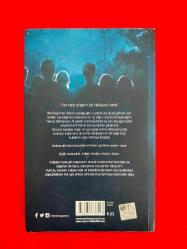 Yere Yakın Yıldızlara Uzak - Emine Tavuz - Epsilon Yayınları