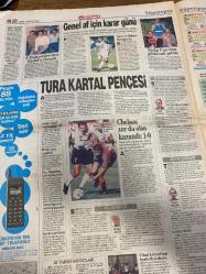 HÜRRİYET GAZETESİ DOĞUM GÜNÜ HEDİYESİ - 18 EYLÜL 1998 -TAM TAKIM 46 SAYFADIR -Adau-Mesut Yılmaz-Tony Blair-Gerhard Schröder-Lionel Jospin-Romano Prodi-Poul Nyrup Rasmussen-Oktay Ekşi-Hakan Şükür-Ümit-Hagi-Fatih Terim-Bene Inzaghi-Ruşen Güven-Sami Sarıalioğlu-Vedat Okyar-Korkut Göze-İsmail Er-Mahmut Demir-Yener Kaya-Alaaddin-Franz-Jörg Haider-Rafet Yahya Khaled Adau-Hatip Dicle-Barzani-Talabani-Madeleine Albright-Ferai Tınç-Hamaney-Bill Clinton-Tencere Dibin Kara  Son zafer Kartal’ın-İstihbarat fiyaskosu-İlahici bürokrata genel müdür desteği-Yılmaz: Yetkim olsa türbanı çözerim-Bakana mafya tehdidi-WAPC Kongresi-Ak Çarşamba’dan kaçış formülü: Altın-Avrupalı liderler CHP’ye çalışacak-Borsa 2 binin altına düştü-Türk futbolu devleşiyor-Hakan’ın intikamı-Geleceğe bakalım-Tura Kartal pençesi-Şifo’nun dönüşü muhteşem oldu-Avrupa’da final oynayacağız-İstihbarat rezaleti-PKK’lı Eva’ya 15 yıl-Yener Kaya dosyası yeniden açılıyor-Çakıcı olayı Stern’de-Heybeli için 72 saat ek süre-Hatip Dicle’ye 1 y