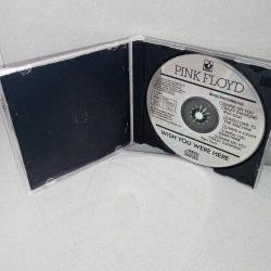 Cd Pink Floyd wish you were here. Hollanda baskı. Orijinal. Dinlemeyi etkilemeyen çizikler var. Sorunsuz çalışıyor.