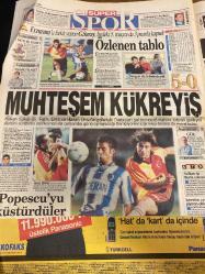 HÜRRİYET GAZETESİ DOĞUM GÜNÜ HEDİYESİ - 13 EYLÜL 1998 -TAM TAKIM 44 SAYFADIR -Hillary Clinton-Bill Clinton-Monica Lewinsky-Oktay Ekşi-Doğan Uluç-Esen Ünür-Harika Avcı-Sedat Atılgan-Löw-Ziya Şengül-Rüştü-Osman Göktan-Murat Yakin-Uche-Baliç-Metin Diyadin-Sergen Yalçın-Fatih Terim-Hakan Şükür-Ümit Davala-Hakan Ünsal-Popescu-Turgay Şeren-Yavuz Gökmen-Ruşen Güven-İlyas Namıkoğlu-İlhan Söyler-Abdullah Öcalan-Yalçın Bayer-Mustafa Küçük Hillary’ye ayıp etti-Hillary’den halka-Bill’den Monica’ya-Başkan deviren gazete raporun tümünü verdi-Clinton’un elimi ısırıyormuş-Harika’nın harika yat fotoğrafları-Fener demir gibi-Baliç’e Löw freni-Rüştü alarmı-Muhteşem kükreyiş-Özlenen tablo-Popescu’yu küstürdüler-Monica’nın aşk sancıları-Oral seks için zamanım yok-Bill’in evliliği nasıl gidiyor-Clinton savunmada-Baba’dan Yeşil muamması-Öcalan PKK’yı lağvetmeye hazırım-Minicik yunus ailesini arıyor-Ormana dağ komandosu-Dün de 3 yerde yangın çıktı