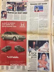 HÜRRİYET GAZETESİ DOĞUM GÜNÜ HEDİYESİ - 11 AĞUSTOS 1998 -TAM TAKIM 40 SAYFADIR -Ayşegül Tecimer-Gülay Aslıtürk-Hasan Denizkurdu-Selim Edes-Rose-Demirel-Tansu Çiller-Oktay Ekşi-Mesut Yılmaz-Hüseyin Kıvrıkoğlu-Hakan Şükür-Sergen-Vugrinec-Milne-Güven Barış-Hami-Sanver-Toshack-Amokachi-Ohen-Korkut Göze-Hagi-Lindsay Davenport-Berna Yılmaz-Hasan Yılmaz-Kurtar-Fevzi-Hikmet-Hüseyin Kalpar-Serdar Çakır-Suat-Orhan-R. Kingin-Hakan Biçici-Oktay-Pereko-Sadık İlhan-Bülent Tuncay  Ellerine sağlık-15 yaşındaki kepçeci mahalleyi yıkıyordu-THY’nin iki uçağı tehlike atlattı-Bugün vur yarın tur-Fenerbahçe tek forvet-En kral Cimbom-Milne Krakow’u hafife almıyoruz-Boğalarda Haliçliğe yer vermeyecek-Sanki bir şeytan-Kabuğumuzu kıracağız-İyi ve kötü adam-Hagi’nin büstü ödül oldu-Bursaspor karıştı-Davenport şampiyon-Berna Yılmaz’dan Hasan’a sürpriz-Kurtar zirveyi sarsacağız-Perdeyi Sergen açtı-Haftanın en güzel golü Hagi’den ustalık mührü-Haftanın takımı Karabükspor-Fener’in dili yok-Gol krallığı Oktay Beşikta