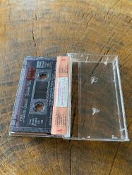 ADNAN ŞENSES - GÖZÜMÜN BEBEĞİ - KASET