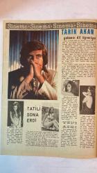 SAMANYOLU ELBİSE PATRON İLAVELİ MECMUA DERGİ - 9 AĞUSTOS 1973 — SAYI: 84 - AJDA PEKKAN - ERTAN ANAPA - ALL KOCATEPE - ASU MARALMAN - SELÇUK ALAGÖZ - RANA ALAGÖZ - ARİF MARDİN - HÜLYA ILGAZ - FATOŞ GÜMAN - MEHMET TANERİ - SALİM DÜNDAR - TARIK AKAN - EMEL SAYIN - ERTEM EĞİLMEZ - MÜNİR ÖZKUL - METİN AKPINAR - ZEKİ ALASYA - TURGUT BORALI - HALİT AKÇATEPE - SUZAN USTAN - SEYYAL TANER - MÜŞERREF TEZCAN - PERİHAN SAVAŞ - GÜL TANER - SERDAR GÖKHAN - TAMER YİĞİT - GÜLİSTAN OKAN - YÜCEL UÇANOĞLU - DENİZ ERKANAT - YILMAZ DURU - İRFAN ATASOY - HAMİYET YANKI - PATATES KALYASI - ELMA TATLISI - YAZLIK TRİKO BLUZLAR - AJDA PEKKAN TİCARETE ATILIYOR - ERTAN ANAPA’DAN YENİ PLAK VE YARIŞMA HAZIRLIĞI - KISA MÜZİK HABERLERİ - TARIK AKAN YABANCI DİL ÖĞRENİYOR - SEYYAL TANER DANSÖZLÜĞÜ REDDETTİ - MÜŞERREF TEZCAN DOĞUM SONRASI SETE DÖNDÜ - PERİHAN SAVAŞ’IN ROLÜ GÜL TANER’E GEÇTİ - GÜLİSTAN OKAN’DAN CESUR SAHNE - DENİZ ERKANAT “SUSUZ YAZ”DA ASİYE ROLÜNDE - 36 SAYFA