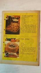 SAMANYOLU ELBİSE PATRON İLAVELİ MECMUA DERGİ - 9 AĞUSTOS 1973 — SAYI: 84 - AJDA PEKKAN - ERTAN ANAPA - ALL KOCATEPE - ASU MARALMAN - SELÇUK ALAGÖZ - RANA ALAGÖZ - ARİF MARDİN - HÜLYA ILGAZ - FATOŞ GÜMAN - MEHMET TANERİ - SALİM DÜNDAR - TARIK AKAN - EMEL SAYIN - ERTEM EĞİLMEZ - MÜNİR ÖZKUL - METİN AKPINAR - ZEKİ ALASYA - TURGUT BORALI - HALİT AKÇATEPE - SUZAN USTAN - SEYYAL TANER - MÜŞERREF TEZCAN - PERİHAN SAVAŞ - GÜL TANER - SERDAR GÖKHAN - TAMER YİĞİT - GÜLİSTAN OKAN - YÜCEL UÇANOĞLU - DENİZ ERKANAT - YILMAZ DURU - İRFAN ATASOY - HAMİYET YANKI - PATATES KALYASI - ELMA TATLISI - YAZLIK TRİKO BLUZLAR - AJDA PEKKAN TİCARETE ATILIYOR - ERTAN ANAPA’DAN YENİ PLAK VE YARIŞMA HAZIRLIĞI - KISA MÜZİK HABERLERİ - TARIK AKAN YABANCI DİL ÖĞRENİYOR - SEYYAL TANER DANSÖZLÜĞÜ REDDETTİ - MÜŞERREF TEZCAN DOĞUM SONRASI SETE DÖNDÜ - PERİHAN SAVAŞ’IN ROLÜ GÜL TANER’E GEÇTİ - GÜLİSTAN OKAN’DAN CESUR SAHNE - DENİZ ERKANAT “SUSUZ YAZ”DA ASİYE ROLÜNDE - 36 SAYFA