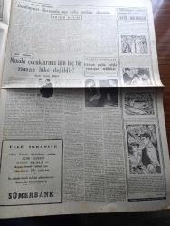 Cumhuriyet Gazetesi - 16 Mayıs 1953 - seçim kanununun tadili şimdilik geri kaldı - yapılan gemilerden biri dünkü tören sırasında denize indirilirken fotoğraf - Batı Almanya'nın ilk ordusu kuruluyor - Yugoslav parlamento heyeti dün geldi fotoğraf - memur evleri inşaatında yolsuzluk - İstanbul'da 15117 motorlu taşıt çalışıyor - 1953 güzeli için Gavriyeloğlu firmasının kraliçe vereceği altın yaldızı gümüş kemer fotoğraf - NATO genel sekreteri Lord İsmay'ın basın toplantısı - Türkiye İsveç güreş milli karşılaşması - İstanbul üniversitesi'nin 500. Kuruluş yıldönümü - Kore'de Türk zaferi - Piç Kurusu yazan Azmiye Hami Güven Yazı Dizisi - hayvan hakları Yazan A. Adnan Adıvar - İstanbul sokakları Yazan Burhan Felek - Cennet Yolu yazan Steinbeck Yazı Dizisi - Luton Town bugün Vefa ile karşılaşacak - İstanbul Belediyesi Şehir Tiyatroları dram kısmında Tartuffe komedi kısmında Bugün pazar - taç giyme Kupası futbol maçları - Daktilografi Sivas Şampiyonası Dün yapıldı fotoğraf -19 Mayıs gösterileri