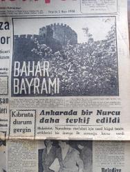 Cumhuriyet Gazetesi - 1 Mayıs 1958 - gezi notları 1 yurtta hava yazan Nadir Nadi Başmakale - ticari durumumuza dair yayınlanan rapor - Bahar Bayramı fotoğraf - devlet dairelerinde çalışan teknik elemanların yevmiyeleri - Ankara'da bir Nurcu daha Tevkif edildi fotoğraf - Kıbrıs'ta durum gergin - Adnan Menderes ile Pakistan başbakanı Nehru bugün buluşacaklar - her isteyen Reşat altını bastırabilecek - ebelerin Kongresi fotoğraf - Kıbrıs'ta durum gergin - Üçüncü Alev yazan Nihal Karamağaralı Yazı Dizisi - Doğu Avrupa'da 90 Rus füze atış rampası var - Romadaki kuş yazan Burhan Felek - J. Majewski sergisi - İstanbul Ankara Radyosu Programı - Vefa Beyoğluspor Maçı - Beşiktaş Bangu Maçı - Hollanda maçı için milli takımımızı bugün uğurluyoruz - eskrimcilerimiz mayısta marsilya'ya gidiyor fotoğraf - Balıkesir'in en çok sevilen takımı fotoğraf - dinamo Bükreş yarın geliyor - Kırkpınar güreşlerine hazırlık  - belediye otobüslerinin çilesi - toplu basın mahkeme reisi Adil güneşoğlu öldü