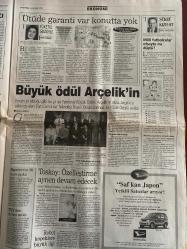 SABAH GAZETESİ DOĞUM GÜNÜ HEDİYESİ - 2 HAZİRAN 1999 -TAM TAKIM 32 SAYFADIR -Abdullah Öcalan-Recep Tayyip Erdoğan-Süleyman Demirel-Necmettin Erbakan-Yalçın Küçük-Bülent Ecevit-Ali Kırca-Yavuz Donat-Ali Şen-Joachim Löw-Erol Heller-Rolf Heller-Thomas Molsberger-Engin-Ilı Durust-Aziz Yıldırım-Fatih Terim-Tayfun-Johnson-Van Eck-Tumani-Kalli-Sergen-Tarkan-Sinan Özdemir-Can Ataklı-Nizmettin Veziroğlu-Abdullah Turhan-Ahmet Vardar-İlker Ateş- PKK’nın hamileri-İşte başınız-Erbakan iki mektup yolladı-Batıda hüsran-Palme suikasti Kesire’nin işi-PKK şaşkın-Terörist duruşu-Mahkemeye veririm-Erol Frankfurt’la flört ediyor-Datcu istifa etti-Denizli’den yan top uyarısı-Başarının sırrı dostluk-Cimbom-Fener savaşı-Avrupa’ya gidebilirim-Feldkamp ateş püskürdü-Zürih’te sıkı pazarlık-Bedelli askerlik benim de hakkım-Tarkan’ın Avrupa serüveni-Apo’nun hali çaya batırılmış bisküvi-Taksim’in göbeğinde dolmuş mafyası-Akhisar-Salihli köstebek yuvası oldu- Mimi ile Muti-Patrick McDonnell-Bizim Aile-Mort Walker-Dic