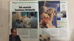 TEMPO – SAYI 545 – 27 MAYIS 1998 – 146 SAYFA – EBRU GÜNDEŞ: “BEN TERK ETMESEM ONLAR BENİ TERK EDECEK” – ÜLKÜCÜLER NEDEN SALDIRIYA GEÇTİ? ÜNİVERSİTELERDE YÜKSELEN ŞİDDET – HANGİ İŞADAMI NEREYİ TEMİZLİYOR? BÜYÜK SERMAYEDEN ÇEVRE ATAĞI – AKIN BİRDAL’A SALDIRI SONRASI KIZI EVREN’DEN DUYGUSAL YANIT – “CİLALI İMAJ DEVRİ BİTTİ”: SİYASİ İLETİŞİMDE YENİ DÖNEM – MALTEPE BELEDİYE BAŞKANI BAHTİYAR UYANIK’TAN REFORM HAMLESİ – ANAP MİLLETVEKİLİ TALİP ÖZDEMİR: “MECLİS’TE YAPAMADIĞIMI İNTERNET’TE YAPIYORUM” – FUTBOLCULARIN EVDEKİ ANTRENÖRLERİ: EŞLERDEN İTİRAF – ELVIR BALİÇ TRANSFERİYLE PİYASAYI ALTÜST ETTİ – YÜRÜYÜŞE ÇAĞRI: DOĞA İLE BEDENİ UYANDIRMAK – YAPI KREDİ SANAT FESTİVALİ: DÖRT MEVSİMLİK ŞENLİK – GÜNEYLİ KRAL LEAR: JOCELYN MOOREHOUSE’TAN YENİ UYARLAMA – FRANK SINATRA’NIN HAYATI FİLM OLUYOR – YAZARLARIN EN ÖZEL ANLARI: KİTAPLAR NE ZAMAN, NASIL YAZILDI? – TEŞVİKİYE’DE FUSION MUTFAĞI: ZAX’TAN BEŞ KITA TEK TABAKTA – BURÇLARA GÖRE YAZ AŞKLARI – FAZIL SAY’DAN MUHTEŞEM KONSERLER – “BEN BİR KÜÇÜK EŞEĞİ