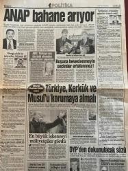 GÖZCÜ  GAZETESİ DOĞUM GÜNÜ HEDİYESİ - 17 EYLÜL 2002 -TAM TAKIM 16 SAYFADIR -İbrahim tatlıses, derya Tuna vuruldu haberi-Bülent Ecevit-Barzani-Kemal Derviş-İbrahim Tatlıses-Derya Tuna-Henrik Heiberg Blicher-Rahmi Turan-İsmet Akkoç-Şenol Güneş-Tugay Kerimoğlu-Hakan Şükür-Pamela Anderson-Ufuk Söylemez-Abdullah Almouzi-Abdeli Hakim Yahya Ali Aurozan-Tuğba Özay-Cemil Tosun-Şükran Güngör-İbrahim Tatlıses-Derya Tuna-Sabiha Gökçen-Hande Yener-Mehmet Şehri-Metin Akpınar-Mehmet Ali Erbil-Zeki Alasya  Kümes­teki kazlar daha da yolunacak-Sizi soyanlara sakın oy vermeyin-Bu ne ilgi-Milliler galibiyete doymuyor-3. Zafer-Tugay Kral’a ortak-Kerkük’ü kimseye vermeyiz-Milyarlarca dolarlık kaynaklarımızı harekete geçireceğiz-Geleceğe borç bırakmayacağız-Kanserden kurtuldu seri katile yakalandı-Macera arayanlara oyunuzu vermeyin-İşkenceci 10 polise 60 ile 130 ay hapis cezası verildi-Dolar milyoneri galericiye Hizbullah usulü işkence-Okul yolunda ölüm-