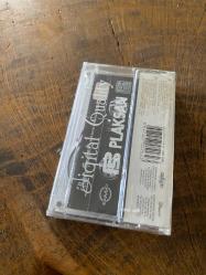 İLHAN ŞEŞEN - ŞİMDİ BEN BU ŞARKILARI KİME SÖYLİYEYİM - KASET (JELATİNİNDE)