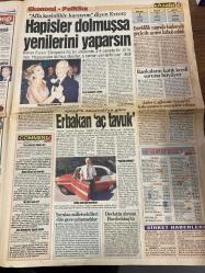 ASABİ GAZETESİ DOĞUM GÜNÜ HEDİYESİ - 16 AĞUSTOS 1999 -SADECE 4 SAYFADIR -Galatasaray Trabzonsporu 2-1 yendi-Can Yücel-Hüseyin Çevik-Halıcı Ekrem-Ali Akgül-E. Mine-Suha Ortolo-Rahmi Turan-Kenan Evren-Muazzez Ersoy-Bülent Akcaralı-Zafer Çağlayan-Fatih Terim-Hagi-Emre-Popescu-Mustafa Doğan-Rıdvan Dilmen  İki kadının dramı-Sabotaj mı-Denizli-İzmir treni devrildi 20 yaralı-Örnek iki bakan-Orman yaktı pişmanım dedi-Dayakçı kocaya pompalı intikam-Bir asırlık feryat-Yaş günü pastası-Ecevit’in unutkanlığı-Başkan böyle yaparsa-Vasiyet-Bizim müzelerimiz-Hapısler dolmuşsa yenilerini yaparsın-Erbakan aç tavuk-Cimbom’dan büyük vurgun-Kartal sahasında coştu-Rıdvan’a tahammül kalmadı  Karikatür isimleri-çizerleri: Macanda-Ergin Asyalı