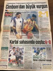 ASABİ GAZETESİ DOĞUM GÜNÜ HEDİYESİ - 16 AĞUSTOS 1999 -SADECE 4 SAYFADIR -Galatasaray Trabzonsporu 2-1 yendi-Can Yücel-Hüseyin Çevik-Halıcı Ekrem-Ali Akgül-E. Mine-Suha Ortolo-Rahmi Turan-Kenan Evren-Muazzez Ersoy-Bülent Akcaralı-Zafer Çağlayan-Fatih Terim-Hagi-Emre-Popescu-Mustafa Doğan-Rıdvan Dilmen  İki kadının dramı-Sabotaj mı-Denizli-İzmir treni devrildi 20 yaralı-Örnek iki bakan-Orman yaktı pişmanım dedi-Dayakçı kocaya pompalı intikam-Bir asırlık feryat-Yaş günü pastası-Ecevit’in unutkanlığı-Başkan böyle yaparsa-Vasiyet-Bizim müzelerimiz-Hapısler dolmuşsa yenilerini yaparsın-Erbakan aç tavuk-Cimbom’dan büyük vurgun-Kartal sahasında coştu-Rıdvan’a tahammül kalmadı  Karikatür isimleri-çizerleri: Macanda-Ergin Asyalı