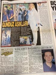 STAR ÖZEL GAZETESİ DOĞUM GÜNÜ HEDİYESİ - 3 EYLÜL 1999 -SADECE 12 SAYFADIR -Hülya Avşarın annesi Emral Avşar sevgilisi Alkan Özalan iile Antalyada baş baş haberi-Emral Avşar-Hülya Avşar-Emral Avşar’ın annesi-Hülya Avşar’ın sevgilisi-Alican Öztaş-Tülin Şahin-Arif-Uche-Zafer Akbaş-Tayfun Toptan-Kazım Ak-Nilgün Han-Savaş Kalafat-Avi Habib-Rachel-Ümit Sabuncuoğlu-Ryan O’Neal-Larry King-George Clooney-Pamela Anderson-Nil Elden-Nalan-Sezen-Rıza-Selim Akçin-Hande Ataizi-Aytaç Arman-Sezer Güvenirgil-Yunus Bülbül-Volkan Güner-Sevda Şener-Hüseyin Köroğlu-Oraloğlu-Deniz Erkanat  Emral Avşar’dan Hülya’ya yağ sevgiliye bal-Fener’e transfer-Gündüz aşıkları-Rekabet başarıyı getirir-Ryan artık bir tonton-Top star maymun-Bücür Cadı-Baba oğul deprem için el ele-Kimlikler değişiyor-Geçmişten gelen sırlar-Aydınlar depremi tartışıyor-Keloğlan ve Can Kız