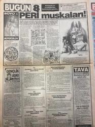 BUGÜN GAZETESİ DOĞUM GÜNÜ HEDİYESİ - 10 EYLÜL 1993 -SADECE 12 SAYFADIR -Michael Jackson haberi-Michael Jackson-Jordan Chandler-Bekir Dönmez-Pargali Nurten-Tanyeli-Rahmi Koç-Nuray Yaşar-Muazzez Abacı-Gülben Ergen-Meltem Demiröz-Hülya Uğur-Bülent Ersoy-Sacha Distel-Volkan Severcan-Nesli Çolak-Gülay Atig-Damla-İlknur Erdoğdu-İsmet Ergezeci-Pisah Bosoh-Ali Karabay-Ametil Sarıoğlu-Mehmet Ali Dilsiz-Yusuf Gedikli-Selçuk Gündoğdu-Rod Steward-Rachel Hunter  Baba kurbanı-Ateşlere gelesin-Netekim erotizm-Sihirli formül-Müteahhit güzeli-İdeal lezboş-Saf erkekler bu yazıyı okuyun-Hapishanede seks isyanı-Hülya Uğur’u kızdırdılar-1. Gülben Meltem savaşı başladı-Sefam olsun eşcinsellerin milli marşı-Sacha Distel bu kez Klassis’te-Volkan Severcan ahlaksız teklifler almaya başladım-Garson kızlar-Bebek yüzlü dişi şeytan-Kara Dago-Gülay Atig’in parmak çocuğu-Can’a geleceğine mala gelsin-Havaalanına park etmeyin-Yaz hırsızı-Eski Mısır’da kadınlar şıklığa önem veriyordu-Seksi giyinip frikik verme-Sen de ya