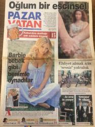PAZAR VATAN GAZETESİ DOĞUM GÜNÜ HEDİYESİ - 8 HAZİRAN 2008 -SADECE 14 SAYFADIR -Gülçen Yüksel-Zeynep Bakırcı-Tülay Subatlı-Yılmaz Özdil-Dilek Şanlı-Barış Acarli-Gökhan Şeşen-Burhan Şeşen-Hüseyin Ustaoğlu-Ozan Doğulu  Oğlum bir eşcinsel-Barbie bebek gibi benimle oynadılar-Ehliyet almak için sessiz yolculuk-Az ama öz yazıyor-Amcasız ilk albüm-24 saatini haberle geçirmek isteyen bir psikopat değilim-İki kişi olmanın da bir avantajı var-Türkiye’de eşcinsel annesi olmak-Kocam hala beni çok kıskanır-Bizim ayanlar sadece kendilerini aydınlatıyor-Tülay Subatlı-Yaslin Yiğit-Leyla Umar-Massimo Casacci-Destan Harmancı  Kahvaltıyı sevdiren lezzet-Ehliyet istiyorlar-Mersin’de müzik dolu 12 gün-Banyolarda bahar şenliği-Alba di Domani-Yarının şafağı-Tek isteği eşine kavuşmak-Ne düşünüyorsun