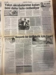 ŞOK GAZETESİ DOĞUM GÜNÜ HEDİYESİ - 30 TEMMUZ 2006 -SADECE 12 SAYFADIR -Halit Çağın öldü-Şenay-Nilay Dorsa-Sibel Can-Nurseli İdiz-Hülya Avşar-Tuğba Özay-Deniz Akkaya-Güzide Duran-Cagla Sikel-Cansu Dere-Tugce Kazaz-Ece Gürsel-Sema Şimsek-Demet Şener-Ece Sukan-Oya Başar-Kenan Doğulu-Tuğçe Kazaz-Monica Bellucci-Milla Jovovich-Cameron Diaz-Halle Berry-Carrie Anne Moss-Charlize Theron-Maggie Q-Rie Rasmussen-Rebecca Romijn-Gisele Bündchen-Victoria Silvstedt-Serkan Bayar-Ze Roberto-Lugano-Denilson-Ersen Musa-Ribery-Ajip Sirman  Gurbette dev kapışma-Diyet kurbanları-Travesti davasında ipler Şenay’ın eline geçti-E5’te köklü çözüm-Bir bağımlının çığlığı Kurtarın beni-Terör değil ihmal vurdu-Yeni oyuncular dövmeyi bilmiyor-Halit Çapın’ı kaybettik-Kitabını çaldırdı-Mankenlere müftü engeli-Levent Kırca’yla bir daha olamam-Miniks serçe kırdı geçirdi-Tekneye takılıp popomu çekmeyin-Türkiye’nin top modelini siz belirleyin-Yasaklı fotoğraflar-7’den 77’ye Kenan’la coştu-Sinemanın gördüğü en güzel modelle