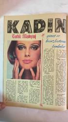 SAMANYOLU ELBİSE PATRON İLAVELİ MECMUA DERGİ -  4 TEMMUZ 1974 - SAYI: 131 AZİZ NESİN - HALİT AKÇATEPE - CÜNEYT ARKIN - NATUK BAYTAN - BAHAR ERDENİZ - ZERRİN ARBAŞ - EMEL ÖZDEN - EROL EVGİN - ERKİN KORAY - ÜMİT TOKCAN - AYSUN GÜVEN - YILMAZ DURU - KADİR SAVUN - AHMET MEKİN - FATMA GİRİK - TÜRKAN ŞORAY - TIMUR SELÇUK - ŞENAY - ŞERİF YÜZBAŞIOĞLU - ZAFER DİLEK - MEMDUH ÜN - ERTUĞRUL ÇAYIROĞLU - İSKENDER DOĞAN - AYTEN ALPMAN - FAHRETTİN ASLAN - EROL BÜYÜKBURÇ - KAMURAN AKKOR - GÖNÜL AKKOR - CANDIDA - LORD MANVILLE - ADRIAN - FOXLEIGH - MRS. HEWSON - BATEMAN  ERİŞTELİ TAVUK - AĞAÇ ÇİLEĞİ PASTASI - YAŞAR YAŞAR NE YAŞAMAZ - ZÜBÜK - GOL KRALI - TATLI BEDÜŞ - DELİLER BOŞANDI - BATTAL GAZİ'NİN OĞLU - GÜN AKŞAM OLDU - TAŞKENT FİLM FESTİVALİ - DAMSIZ EVLER - HÜRRİYETE DOĞRU - ALTIN TOPLU İĞNE YARIŞMASI - TATLI SERT - EN İYİ KADIN OYUNCU - SİNEMA MÜZİK - KISA HABERLER - MODERN EV - BAHÇELİ BİTİŞİK EV - HAYAT HAKKINDAKİ TUTUMUNUZ - BEĞENDİĞİNİZ EV - EV HAYATI - MALİKANEYİ TERK - PEGASUS'UN - 36 SAYFA