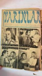 SAMANYOLU ELBİSE PATRON İLAVELİ MECMUA DERGİ - 9 EKİM 1975 – SAYI: 197 TARIK AKAN – MÜNİR ÖZKUL – KEMAL SUNAL – HALİT AKÇATEPE – ADİLE NAŞİT – SEMRA ÖZDAMAR – RIFAT ILGAZ – ERTEM EĞİLMEZ – TAMER YİĞİT – ÇETİN İNANÇ – AYNUR AKARSU – CEYDA KARAHAN – MERAL DENİZ – HİKMET TAŞDEMİR – OKTAR DURUKAN – BARIŞ MANÇO – HÜRREM ERMAN – YUNUS EMRE – ESMERAY – ENGİN EVİN – ERKUT TAÇKIN – AYTEN ALPMAN – ÜMİT AKSU – TANJU KOREL – LALE BELKIS – ZAFER-BANU-HÜLYA ÜÇLÜSÜ – GÜZİN-BAHA – ŞENAY – MELİKE DEMİRAĞ  HABABAM SINIFI SINIFTA KALDI – HALİME’NİN KIZLARI – GEL GÖR BENİ AŞK NEYLEDİ – 13,5 – DOĞDUĞUM EV – FOLKLOR DÜZENLEMESİ – BAYRAM KONSERLERİ – PLAK ÇALIŞMALARI – GAZİNO PROGRAMLARI – ORKESTRA SORUNLARI – YERLİ MÜZİK – TÜRK HALK MÜZİĞİ – SİNEMA MÜZİK – KISA HABERLER – KOMEDİ FİLMİ MODASI – PLAKTA EFEKT KULLANIMI – SANATÇI AYRILIKLARI – YENİ FİLM İSİMLERİ – FİLMDE TÜRKÜ – DİZİDEN SİNEMAYA UYARLAMA – YERLİ YILDIZLARIN ULUSLARARASI AÇILIMLARI – DÖNEMİN POPÜLER PLAKLARI – PLAK VE FİLM İLİŞKİSİ  - 36 SAYFA