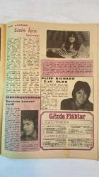 SAMANYOLU ELBİSE PATRON İLAVELİ MECMUA DERGİ - 19 NİSAN 1973 – SAYI: 68 CEM GÖKMEN – SLADE – MOODY BLUES – TEMPTATIONS – JUNIOR WALKER – CARLY SIMON – CAROLE KING – CLIFF RICHARD – PAUL MCCARTNEY – WINGS – LINDA MCCARTNEY – AJDA PEKKAN – MORT SCHUMAN – TANJU OKAN – FİKRET KIZILOK – ORHAN GENCEBAY – SANAR YURDATAPAN – RIZA SİLAHLI – ÇİĞDEM AYTAÇ – ZEKAI APAYDIN – FECRİ EBCİOĞLU – OMÜR GÖKSEL – AYLA DİKMEN – ŞENAY – FERDİ ÖZBEĞEN – ASU MARALMAN – TIMUR SELÇUK  CUM ON FEEL THE NOIZE – LOOK WOT YOU DON – TAKE ME BAK OME – MAMA WEER ALL CRAZEE NOW – GOODBYE JANE – SLADE ALIVE – SLADED – MASTER PIECE – THE RIGHT THING TO DO – YOUR SO VAIN – POWER TO ALL OUR FRIENDS – HI HI HI – MY LOVE – RED ROSE SPEEDWAY – TWELFTH OF NEVER – HELLO HURRAY – PIANO PLAYER – 20 CENTURY BOY – FEEL THE NEED IN ME – KILLING ME SOFTLY WITH HIS SONG – LOVE TRAIN – ALSO SPRACH ZARATHUSTRA – DUELLING BANJOS – DON’T SHOOT ME I’M ONLY THE PIANO PLAYER – LADY SINGS THE BLUES – ROCKY MOUNTAIN HIGH – SHOOT OUT A - 36 SAYFA