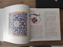 İstanbul'un Renkli Hazineleri: Bizans Mozaiklerinden Osmanlı Çinilerine