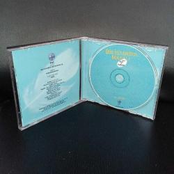 CD Bir İstanbul masalı dizi müzikleri albümü. Kıraç & Funda Arar. Orijinal. Sorunsuz çalışıyor.