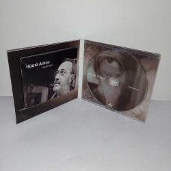 CD Hüsnü Arkan kırık hava albümü. Orijinal. Sorunsuz çalışıyor.