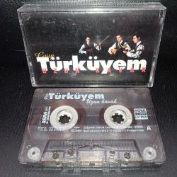 Kaset Grup Türkiyem uzun kavak albümü. kartonetin bazı sayfaları birbirine yapışık. kaset sorunsuz çalışıyor