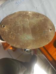 Prinç tabela Çetin Kundakçı Alameti  Faika Kantarcılar No:5  Aslan figürlü N ve K harfleri bulunan  İzmir tabelası  12.5 X9.5 cm büyüklüğünde oval