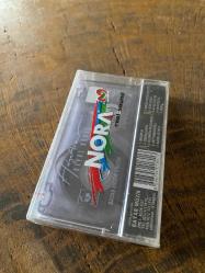 HÜLYA AVŞAR - HAYAT BÖYLE - KASET (JELATİNİNDE)