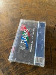 İSTANBUL KANATLARIMIN ALTINDA FİLM MÜZİKLERİ - TULUYHAN UĞURLU - KASET (JELATİNİNDE)