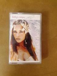 HÜLYA AVŞAR - AŞIKLAR DELİDİR - KASET*