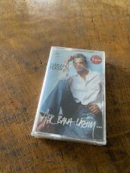HAKAN PEKER - AŞK BANA LAZIM - KASET (JELATİNİNDE)