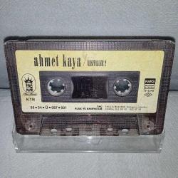 Kaset Ahmet Kaya resitaller 2. 1990 kağıt baskı. kartoneti yok. kasetin her iki köşesinde çalışmasına engel olmayan kırık var.
