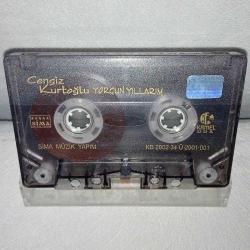 Kaset Cengiz Kurtoğlu yorgun yıllarım. kartoneti yok. baştan sona dinlendi sorunsuz çalışıyor