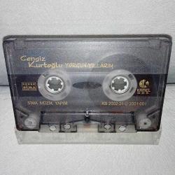 Kaset Cengiz Kurtoğlu yorgun yıllarım. kartoneti yok. baştan sona dinlendi sorunsuz çalışıyor
