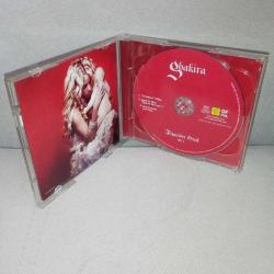 DVD Shakira fijacion oral vol 1. müzik cd si YOK. sadece DVD cd si mevcut. fotoğraftaki ürün gönderilecektir.